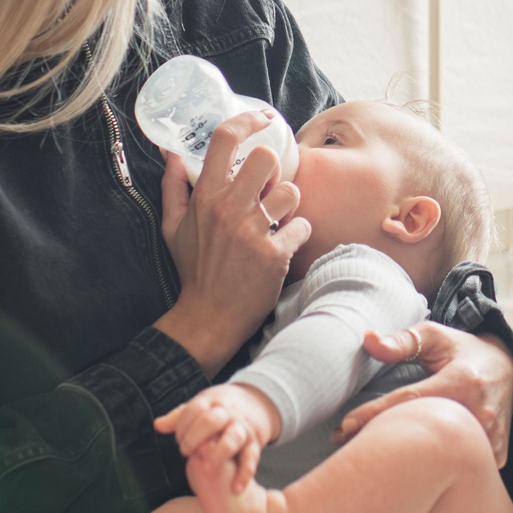 Tommee Tippee Starter Pack - 150ml Bottle & 0-2m Soother